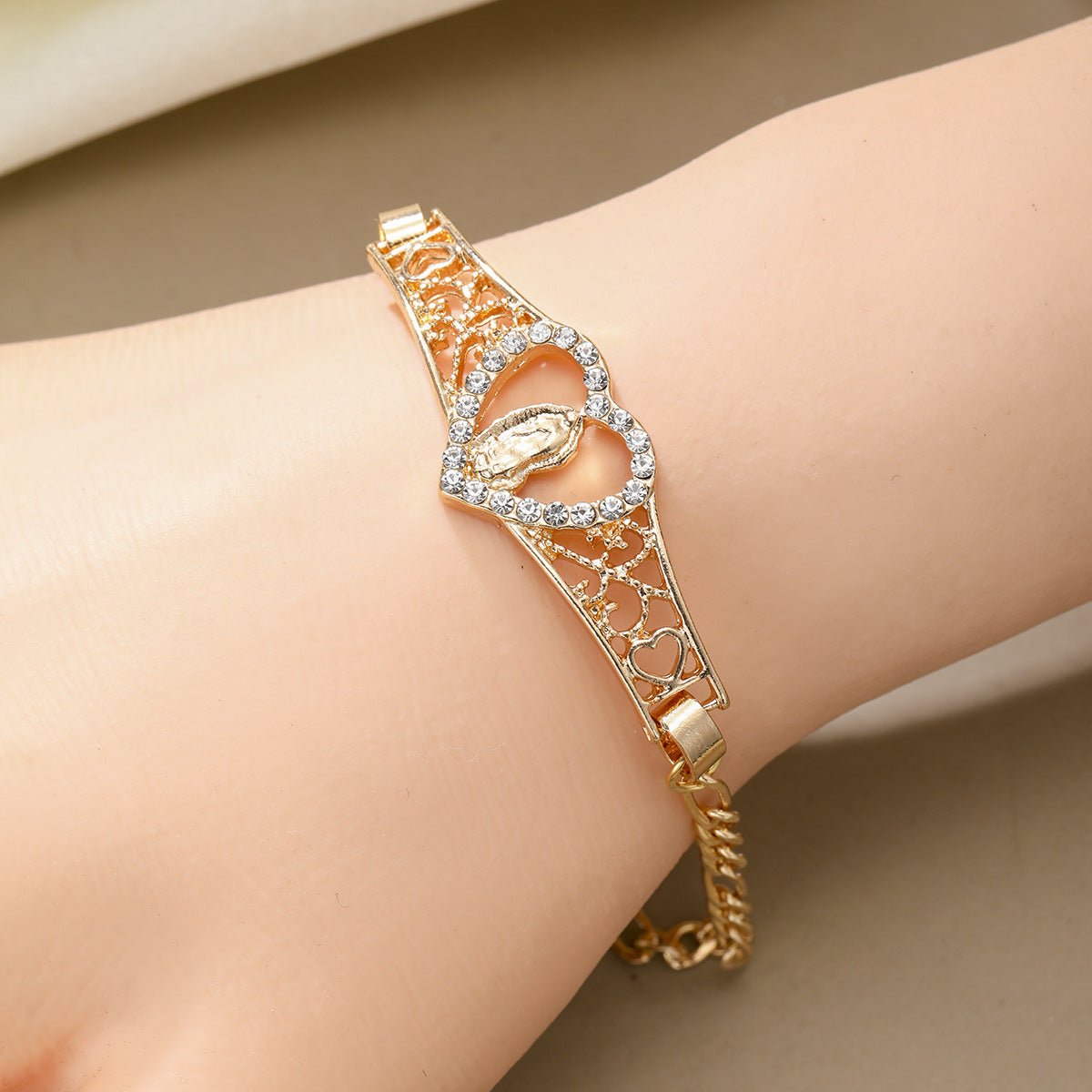 Womens Loving Mother Mary Prayer Bracelet