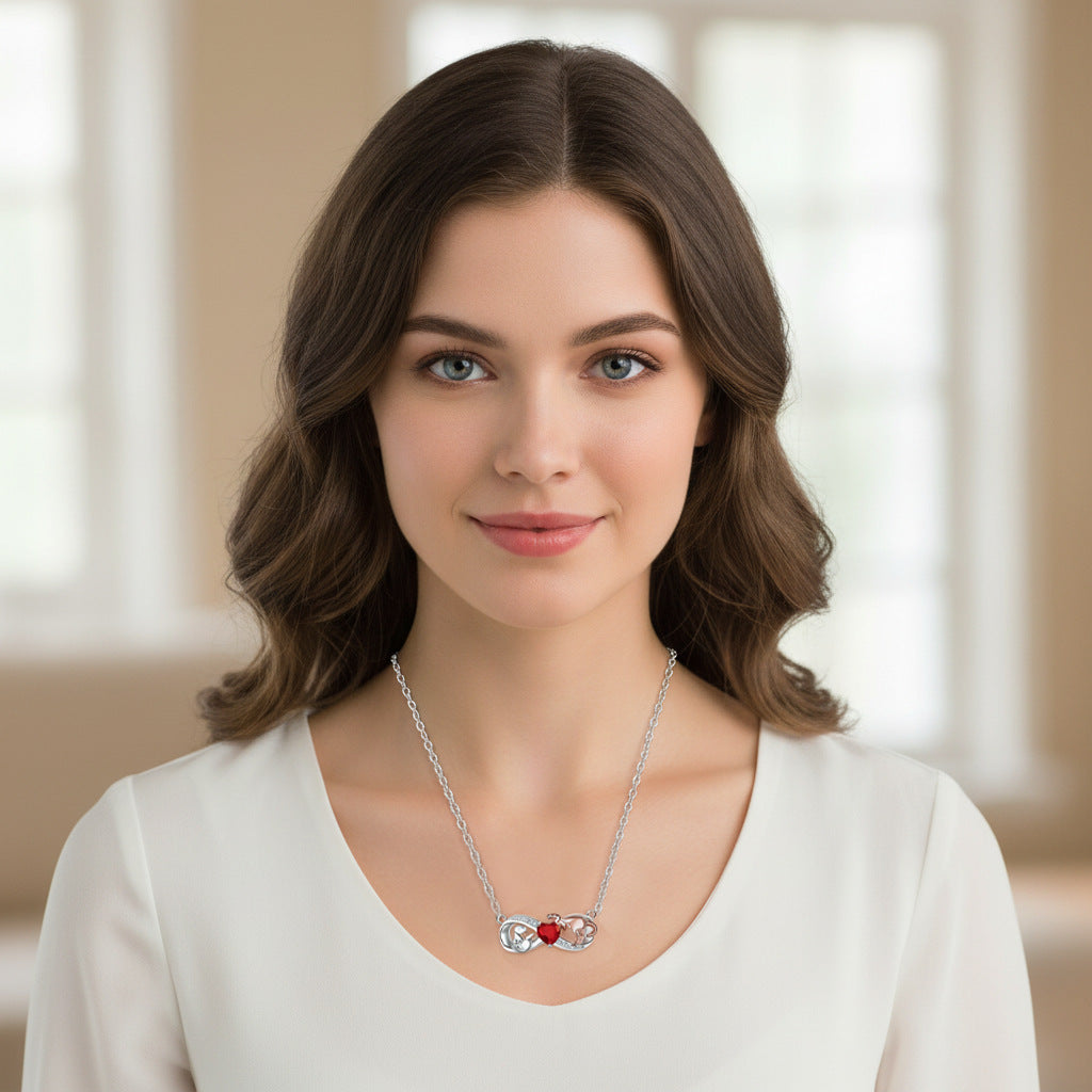 High-end Diamond-studded Necklace With A Side Chain