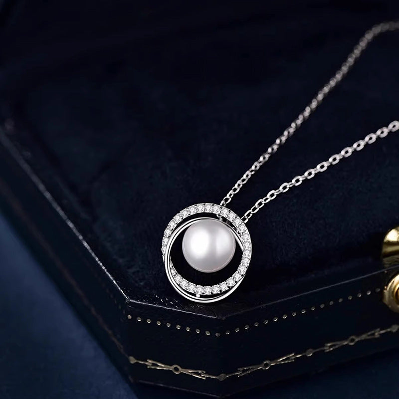 Womens Niche Minimalist Trendy Faux Necklace